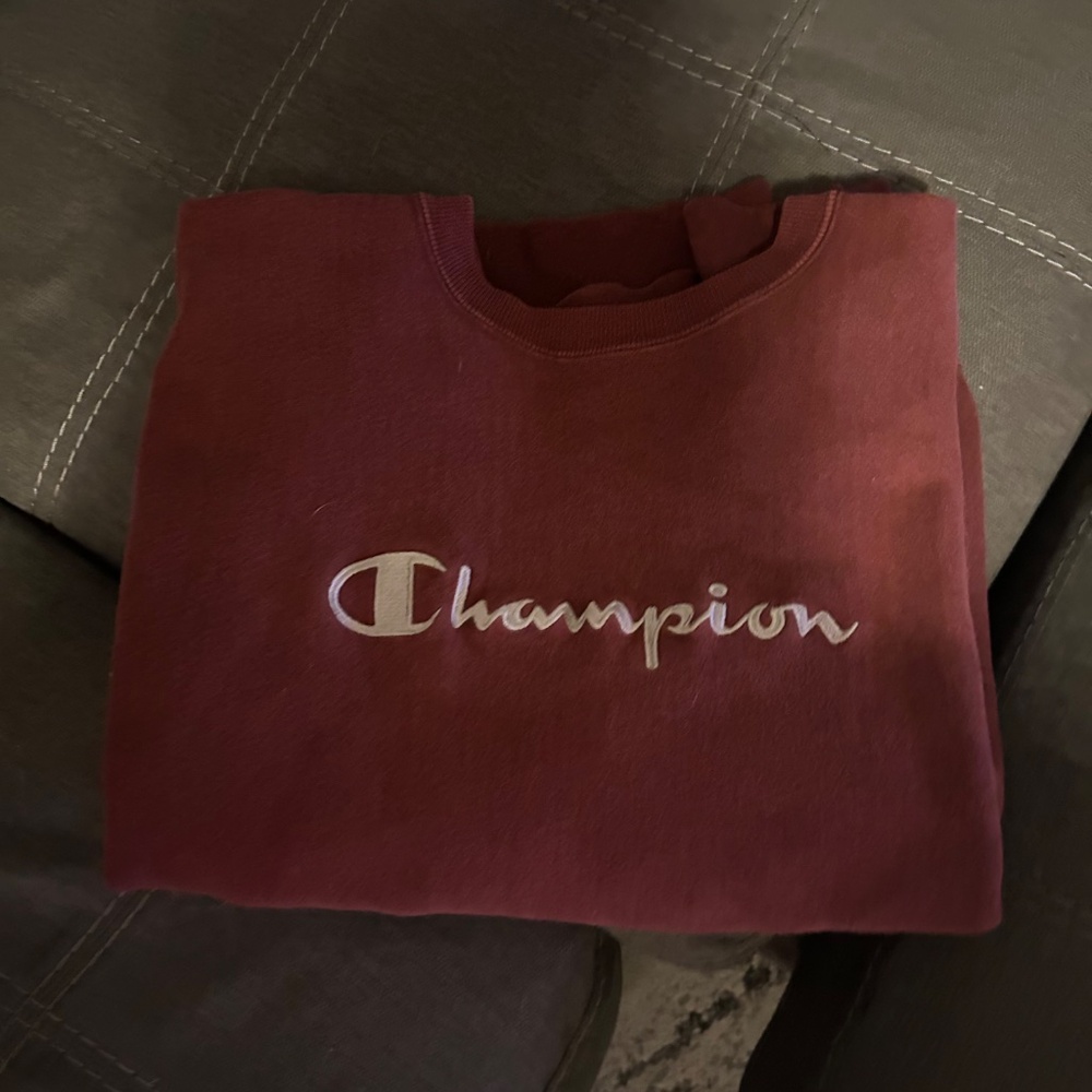 Champion - Picture 5 of 8